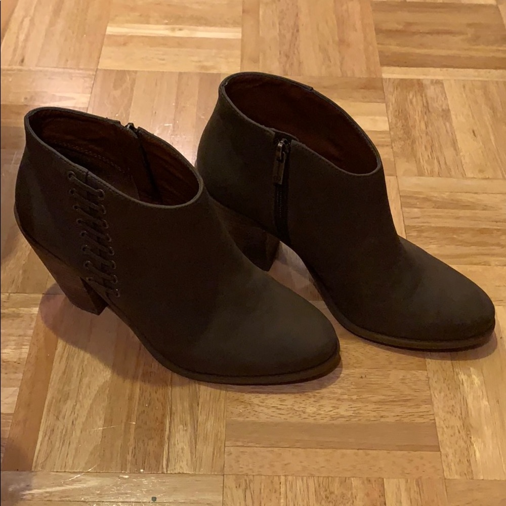 Jessica Simpson Ankle Boots, 9.5
